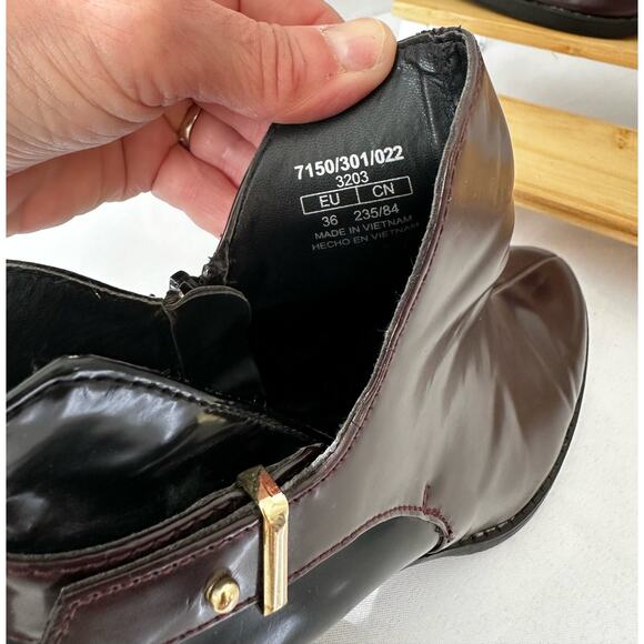 Zara burgundy dark Cherry ankle boots leather size 6 with zipper and gold buckle - Picture 6 of 8